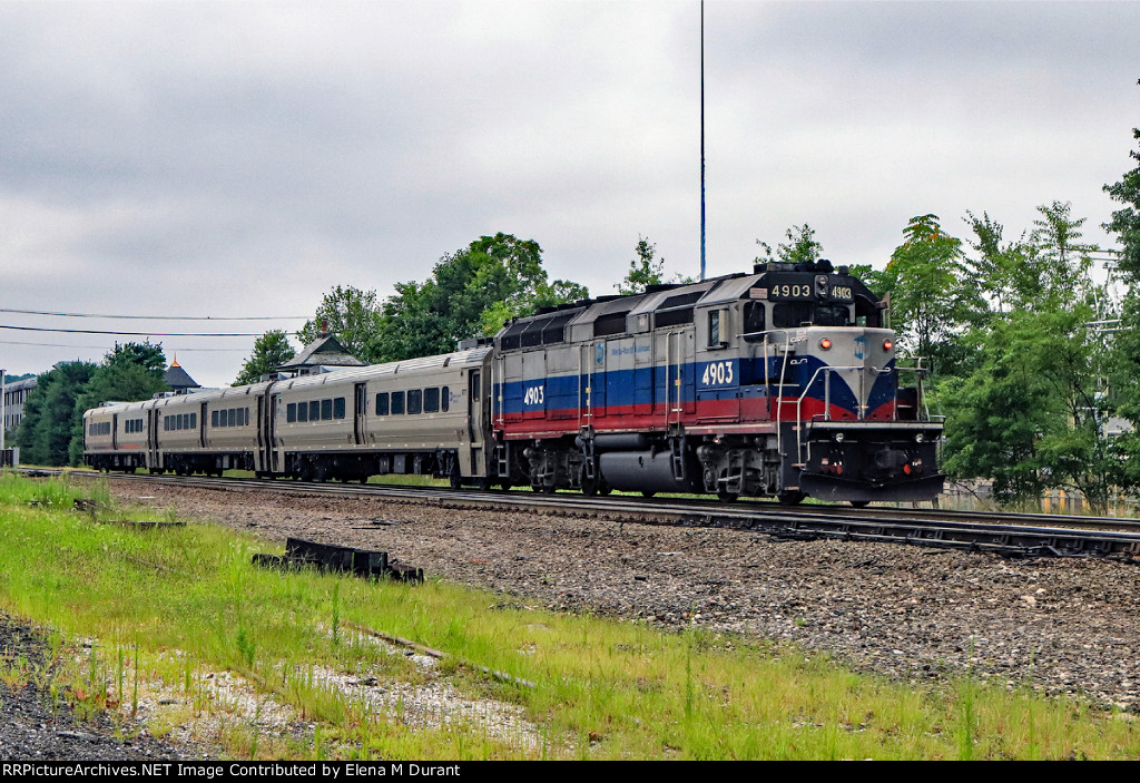 MNCR 4903 on train 56